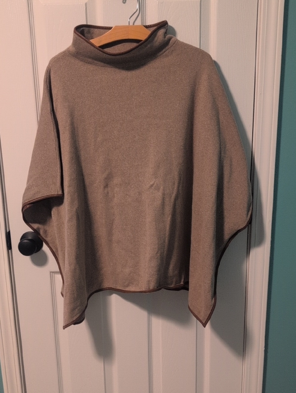Women's J. Crew Taupe Poncho with Brown Trim